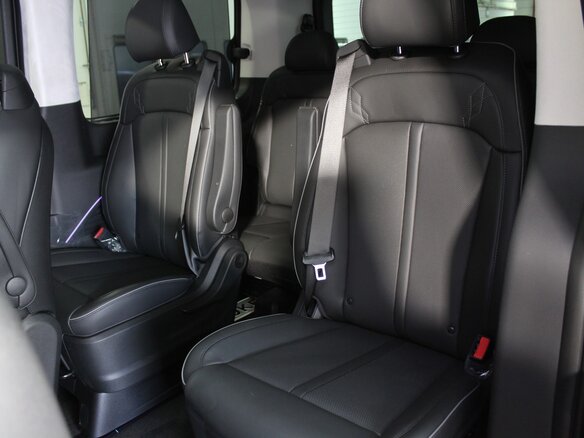 2025 Hyundai Staria I, чёрный, 9999000 рублей - вид 26
