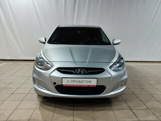 2011 Hyundai Solaris I, серебристый, 650000 рублей, вид 1