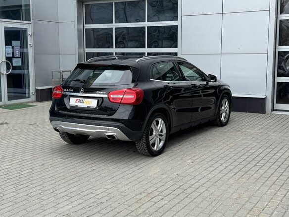 2014 Mercedes-Benz GLA 250 I (X156), чёрный, 1620000 рублей - вид 6