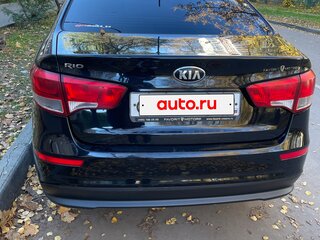 2016 Kia Rio III Рестайлинг, чёрный, 1050000 рублей, вид 3