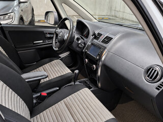 2010 Suzuki SX4 I (Classic) Рестайлинг, белый, 850000 рублей, вид 5