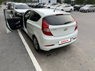 2015 Hyundai Solaris I Рестайлинг, белый, 800000 рублей, вид 5