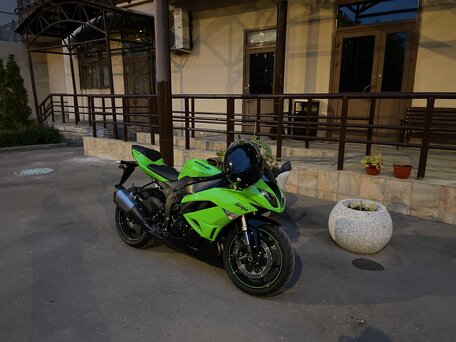 2010 Kawasaki ZX-6R Ninja, зелёный, 850000 рублей, вид 3