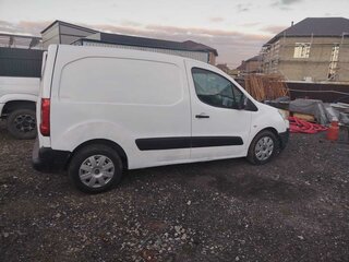 2010 Peugeot Partner II, белый, 225000 рублей, вид 4