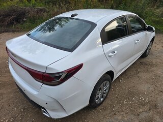 2021 Kia Rio IV Рестайлинг, белый, 799000 рублей, вид 5
