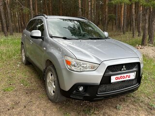 2010 Mitsubishi ASX I, серебристый, 700000 рублей, вид 3
