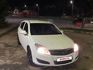 2012 Opel Astra H Рестайлинг, белый, 460000 рублей, вид 3