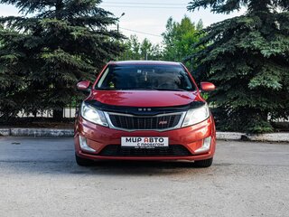 2013 Kia Rio 4-speed III, красный, 805000 рублей, вид 5