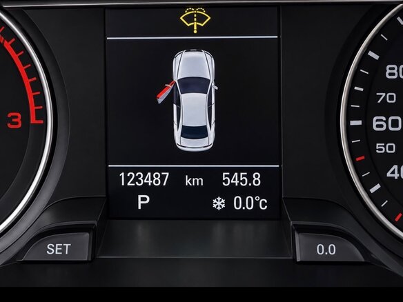 2014 Audi A4 IV (B8) Рестайлинг, чёрный, 1080000 рублей - вид 5