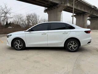 2025 Geely Emgrand III, белый, 1280003 рублей, вид 4