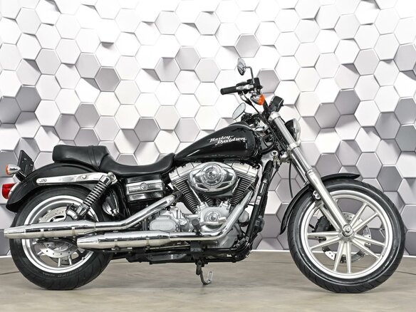 2006 Harley-Davidson Dyna Super Glide, чёрный, 699000 рублей - вид 2