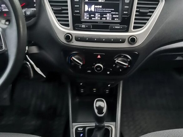 2020 Hyundai Solaris II Рестайлинг, чёрный, 1170000 рублей - вид 15