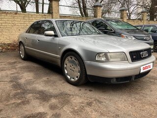 2001 Audi S8 I (D2) Рестайлинг, серебристый, 1400000 рублей, вид 1