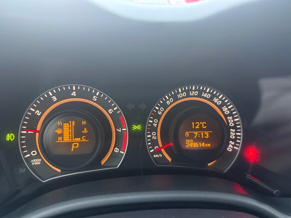 2011 Toyota Corolla X (E140, E150) Рестайлинг, чёрный, 1080000 рублей - вид 12