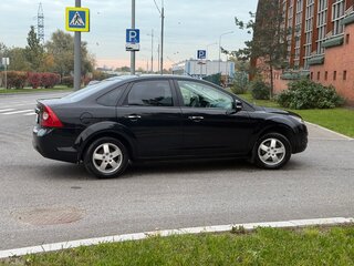 2008 Ford Focus II Рестайлинг, чёрный, 585000 рублей, вид 5
