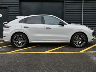 2021 Porsche Cayenne Coupé III, серый, 7490000 рублей, вид 2