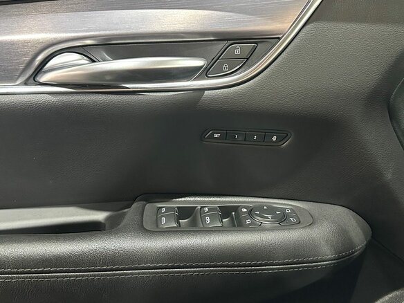 2019 Cadillac XT5 I, чёрный, 1920000 рублей - вид 19