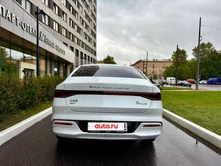 2022 BYD Qin Plus DM-i I, белый, 1950000 рублей, вид 5