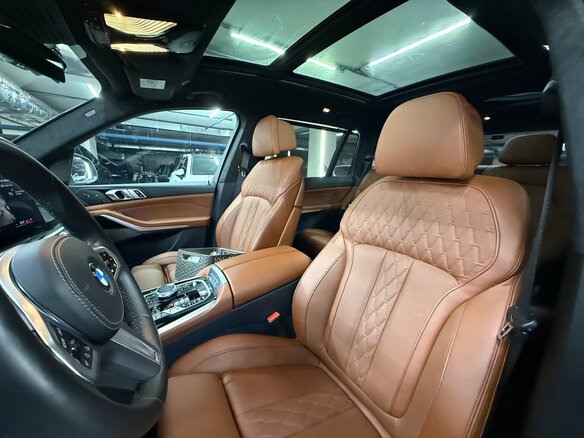 2023 BMW X7 40i I (G07) Рестайлинг, белый, 15490000 рублей - вид 9