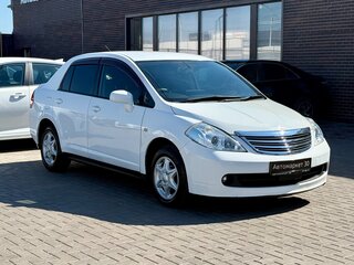 2005 Nissan Tiida I, белый, 649990 рублей, вид 1