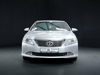 2011 Toyota Camry VII (XV50), серебристый, 1550000 рублей, вид 2