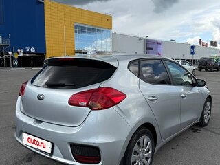 2018 Kia Ceed II Рестайлинг, серебристый, 1390000 рублей, вид 5