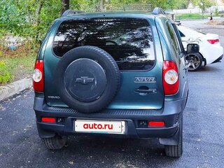 2015 Chevrolet Niva I Рестайлинг, зелёный, 665000 рублей, вид 4