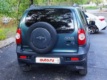2015 Chevrolet Niva I Рестайлинг, зелёный, 665000 рублей, вид 4