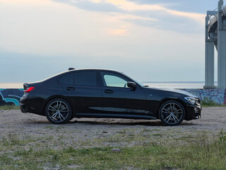2020 BMW 3 серии 320d xDrive VII (G2x), чёрный, 4600000 рублей, вид 3