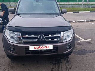2014 Mitsubishi Pajero IV Рестайлинг 1, коричневый, 1990000 рублей, вид 3