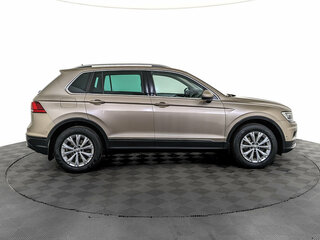 2017 Volkswagen Tiguan II, бежевый, 2090000 рублей, вид 4