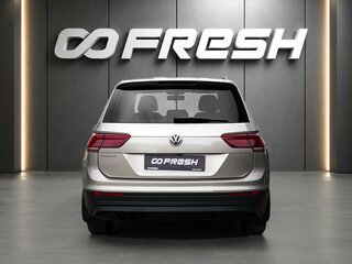 2019 Volkswagen Tiguan II, бежевый, 1998000 рублей, вид 4