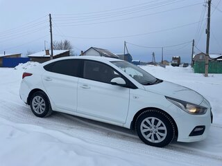 2018 Hyundai Solaris II, белый, 1200000 рублей, вид 3