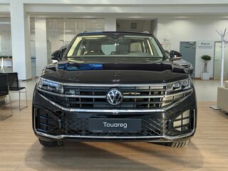 2025 Volkswagen Touareg III Рестайлинг, чёрный, 8590000 рублей, вид 2