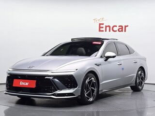 2023 Hyundai Sonata VIII (DN8) Рестайлинг, серебристый, 2090000 рублей, вид 2