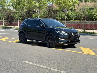 2022 Nissan Qashqai II Рестайлинг, чёрный, 1437010 рублей, вид 1