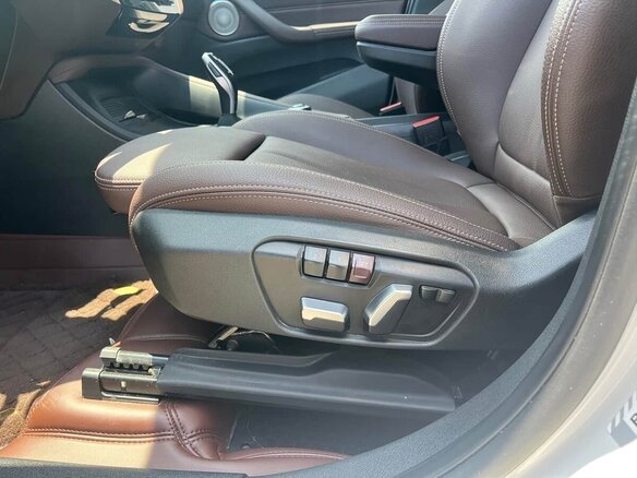 2022 BMW X1 Long 20Li sDrive II (F48) Рестайлинг, белый, 1635000 рублей - вид 5