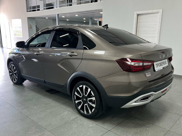 2024 Lada (ВАЗ) Vesta Cross I Рестайлинг (NG), коричневый, 1350000 рублей - вид 3