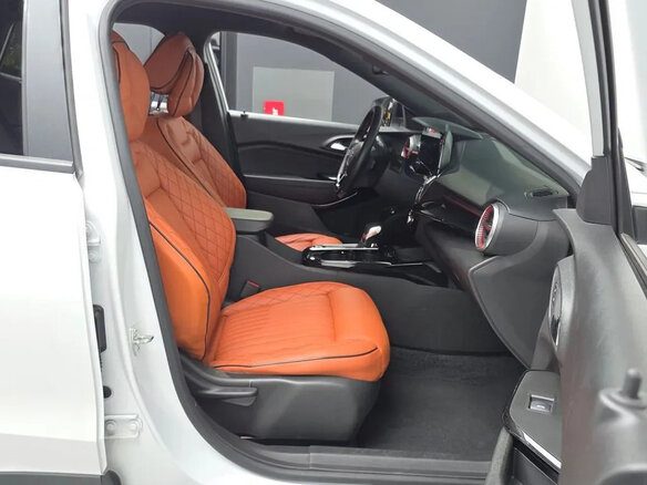 2023 Chevrolet Trax II, белый, 1600000 рублей - вид 7
