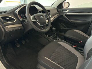 2026 Lada (ВАЗ) Vesta I Рестайлинг (NG), белый, 1581000 рублей, вид 4