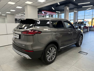2024 Geely Atlas Pro, серый, 2500000 рублей, вид 4