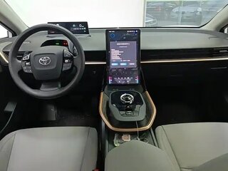 2026 Toyota bZ3, белый, 2393033 рублей, вид 5
