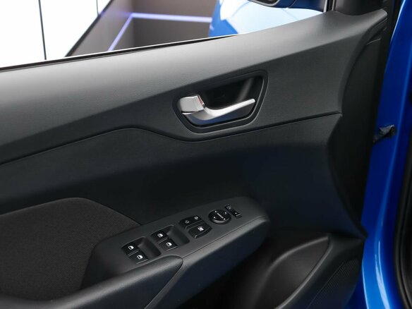 2019 Hyundai Solaris II, синий, 1580000 рублей - вид 17