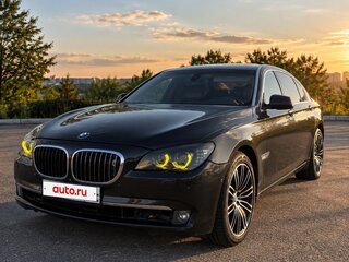 2009 BMW 7 серии 750i V (F01/F02/F04), чёрный, 955000 рублей, вид 1