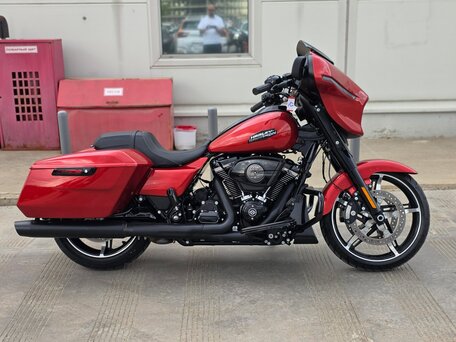 2024 Harley-Davidson Street Glide, оранжевый, 2699000 рублей, вид 1