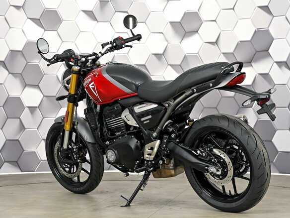 2026 Triumph Speed 400, красный, 655000 рублей - вид 7
