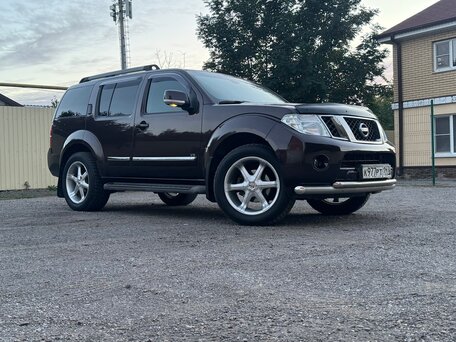 2011 Nissan Pathfinder III Рестайлинг, коричневый, 1220000 рублей, вид 1