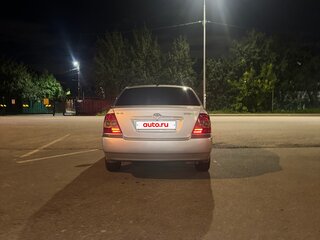 2005 Toyota Corolla IX (E120, E130) Рестайлинг, серебристый, 550000 рублей, вид 4