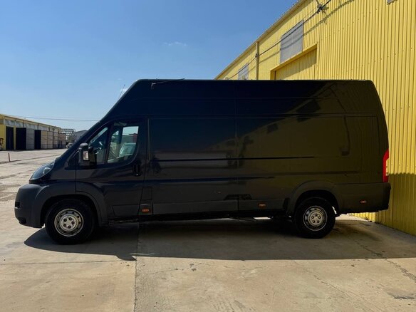 2013 Citroen Jumper, чёрный, 1700000 рублей - вид 2