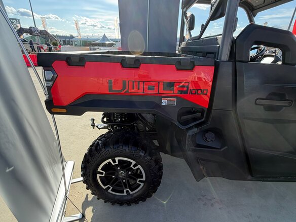 2026 Loncin UWolf 1000, красный, 1696000 рублей - вид 4